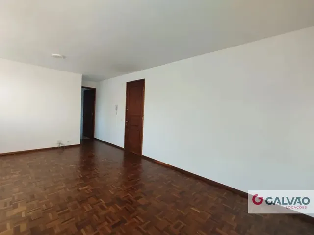 Apartamento 1 quarto e 1 banheiro, para alugar, no bairro Centro em Curitiba