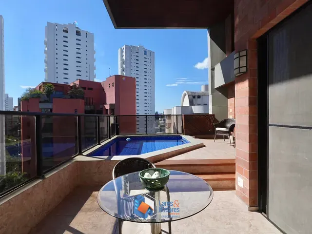 Apartamento com 241m² 3 quartos e 5 banheiros, à venda, no bairro Real Parque em São Paulo