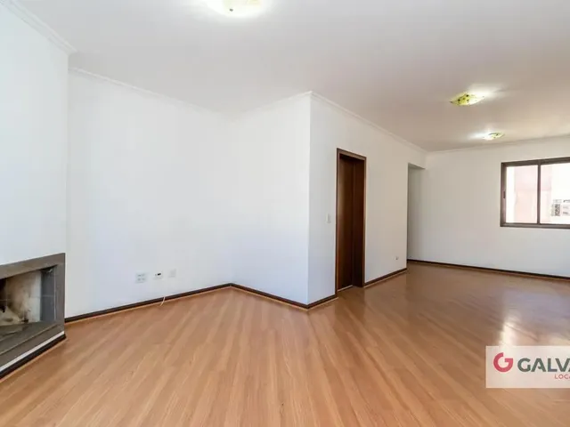 Apartamento 3 quartos e 2 banheiros, para alugar, no bairro Vila Izabel em Curitiba