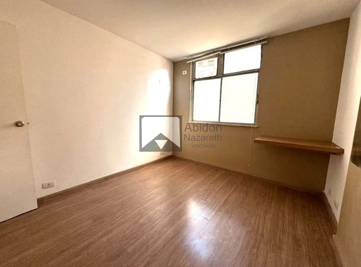Apartamento à venda com 2 quartos, 70m² - Foto 8