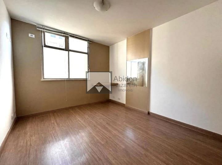 Apartamento à venda com 2 quartos, 70m² - Foto 11