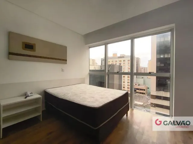 Apartamento 1 quarto e 1 banheiro, para alugar, no bairro Centro em Curitiba