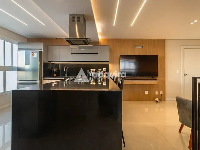 Apartamento com 269m² 4 quartos e 2 banheiros, à venda, no bairro Centro em Ponta Grossa