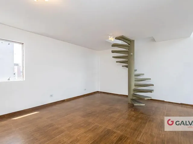 Apartamento 2 quartos e 2 banheiros, para alugar, no bairro Cabral em Curitiba