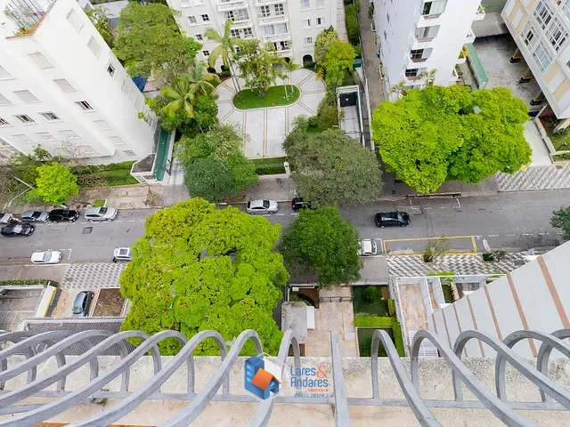 Apartamento com 202m² 4 quartos e 3 banheiros, à venda, no bairro Higienópolis em São Paulo