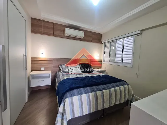 Apartamento com 90m² 3 quartos e 1 banheiro, à venda, no bairro Parque Industrial em São José dos Campos