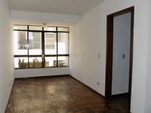 Apartamento 3 quartos e 1 banheiro, para alugar, no bairro Tarumã em Curitiba