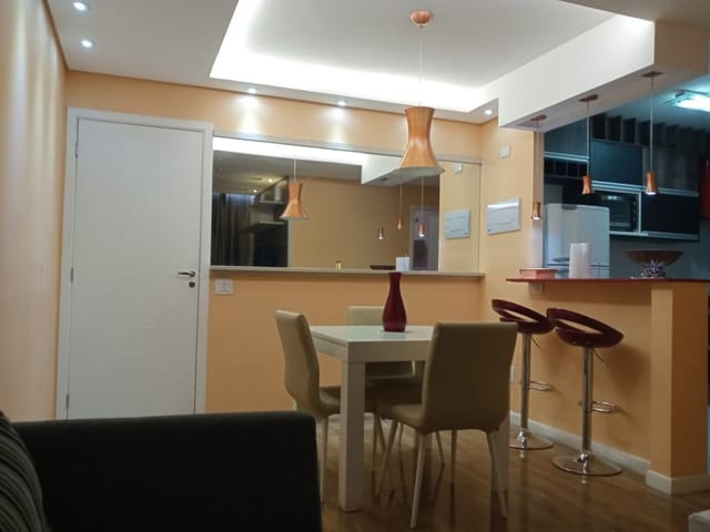 Apartamento com 54m² 2 quartos e 1 banheiro, à venda, no bairro Vila Santa Terezinha em Carapicuíba