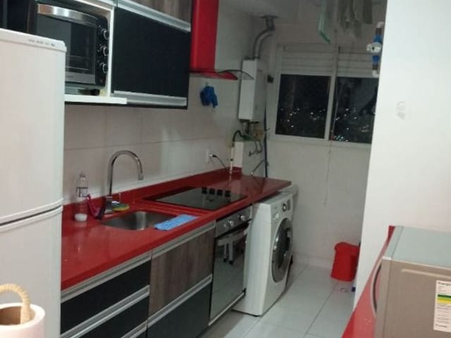 Apartamento com 54m² 2 quartos e 1 banheiro, à venda, no bairro Vila Santa Terezinha em Carapicuíba