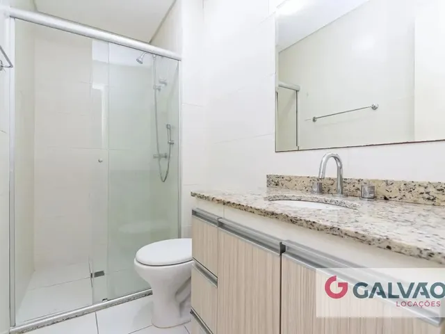 Apartamento 1 quarto e 1 banheiro, para alugar, no bairro Centro em Curitiba