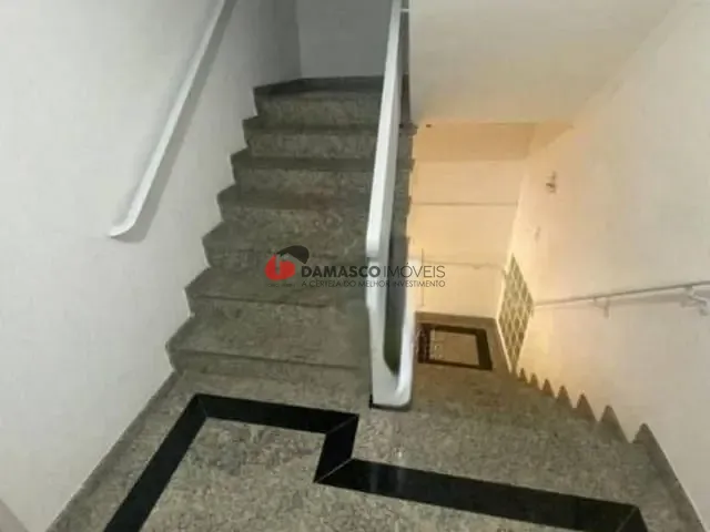 Apartamento 2 quartos e 1 banheiro, à venda, no bairro Vila Camilópolis em Santo André