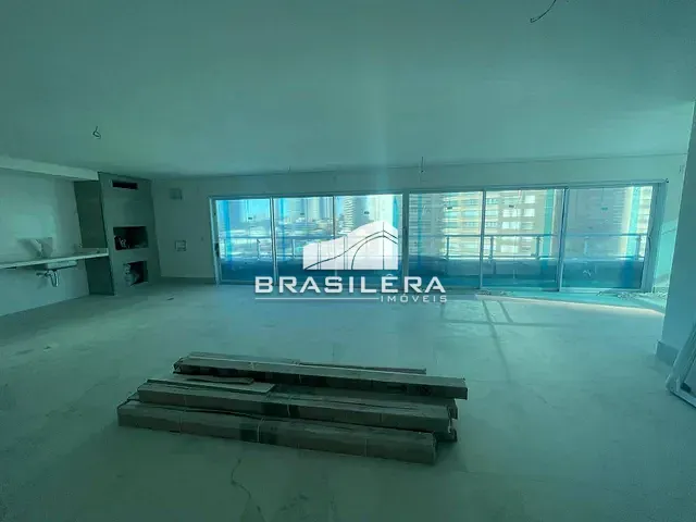 Apartamento com 220m² 4 quartos e 6 banheiros, à venda, no bairro Setor Marista em Goiânia