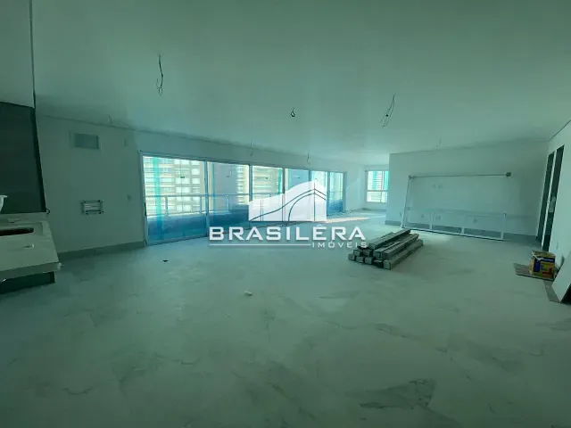Apartamento com 220m² 4 quartos e 6 banheiros, à venda, no bairro Setor Marista em Goiânia