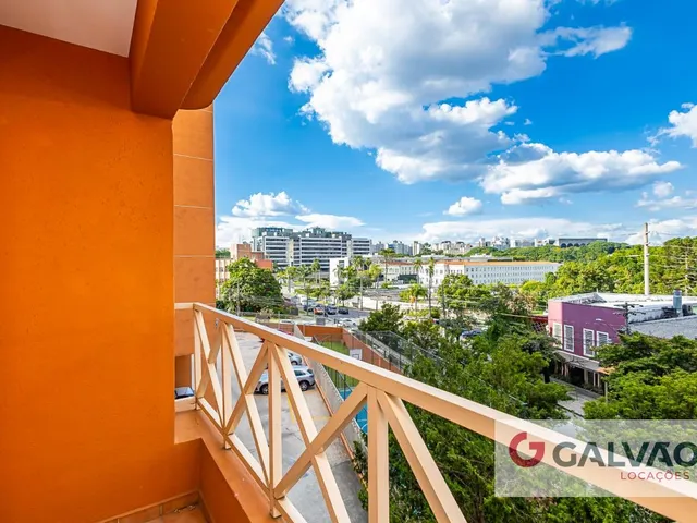 Apartamento 3 quartos e 2 banheiros, para alugar, no bairro Ahú em Curitiba