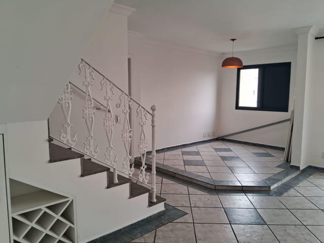 Cobertura / Penthouse com 260m² 4 quartos e 2 banheiros, à venda ou para alugar, no bairro Vila Monumento em São Paulo