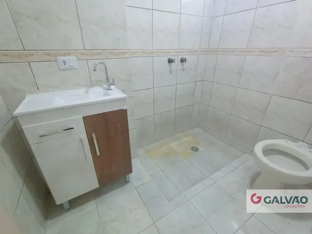 Apartamento 1 quarto e 1 banheiro, para alugar, no bairro Centro em Curitiba