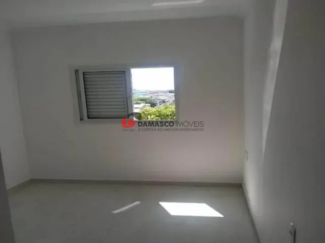 Apartamento 2 quartos e 1 banheiro, à venda, no bairro Parque das Nações em Santo André