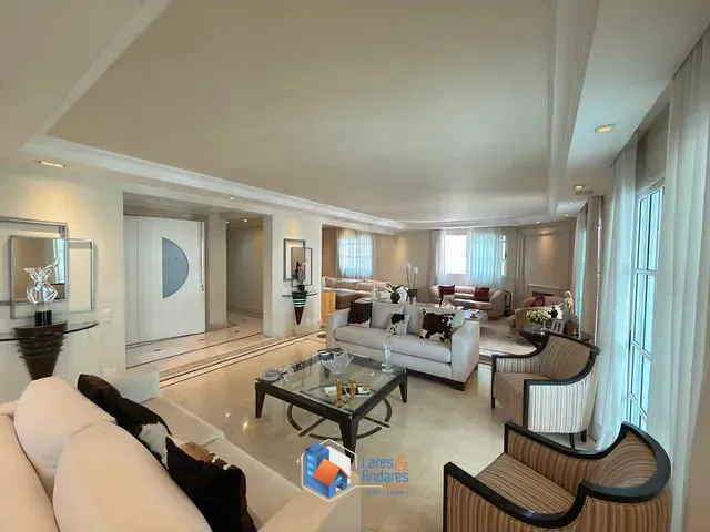 Apartamento com 331m² 4 quartos e 4 banheiros, à venda, no bairro Vila Nova Conceição em São Paulo