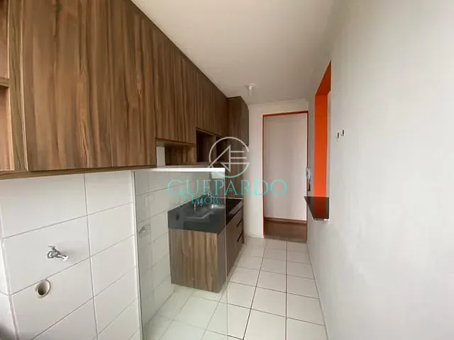 Apartamento com 49m² 2 quartos e 1 banheiro, para alugar, no bairro Gleba Fazenda Palhano em Londrina