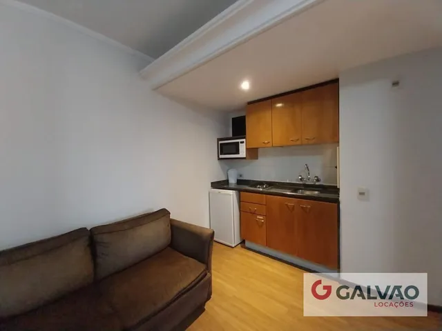 Apartamento 1 quarto e 1 banheiro, para alugar, no bairro Centro em Curitiba