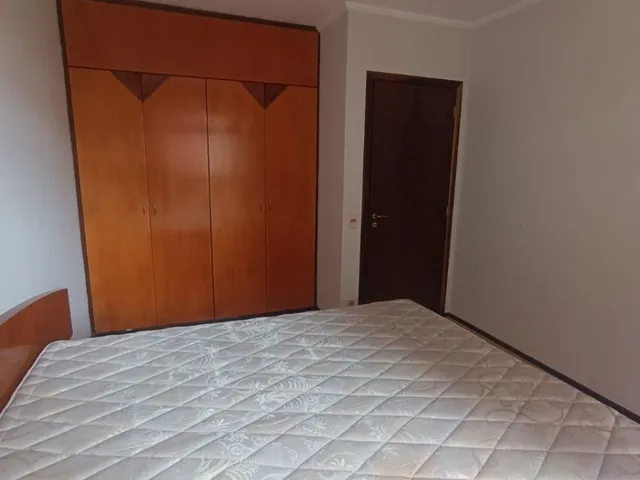 Apartamento 1 quarto e 1 banheiro, para alugar, no bairro Centro em Curitiba