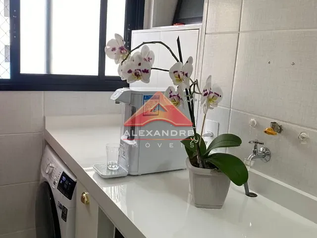 Apartamento com 62m² 3 quartos e 1 banheiro, à venda, no bairro Parque Industrial em São José dos Campos