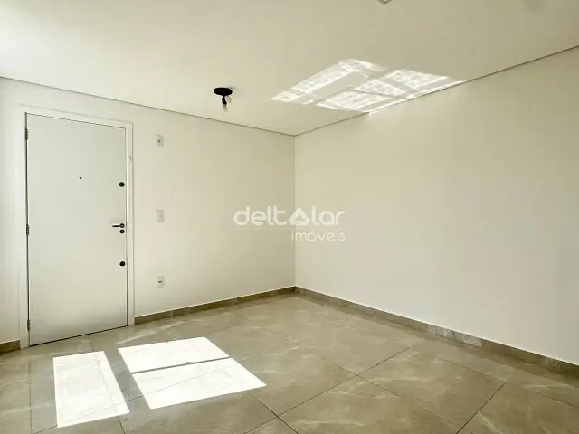 Apartamento com 50m² 2 quartos e 1 banheiro, para alugar, no bairro Planalto em Belo Horizonte