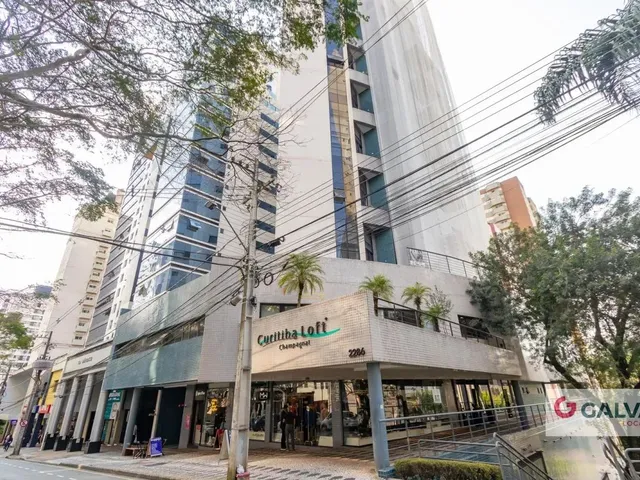 Apartamento 2 quartos e 3 banheiros, para alugar, no bairro Bigorrilho em Curitiba