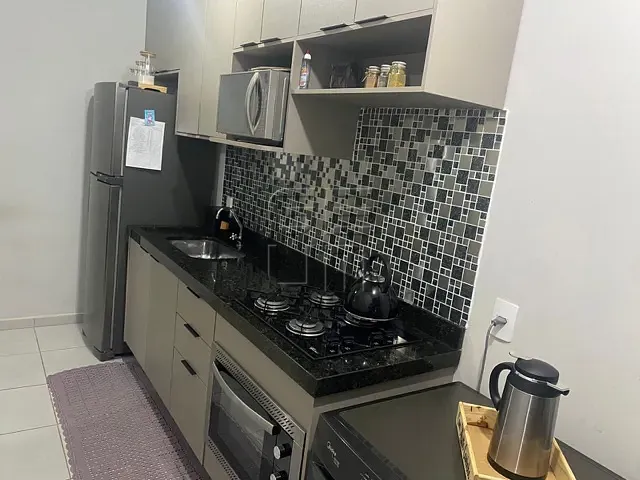Apartamento 2 quartos e 1 banheiro, à venda, no bairro Parigot de Souza 2 em Londrina