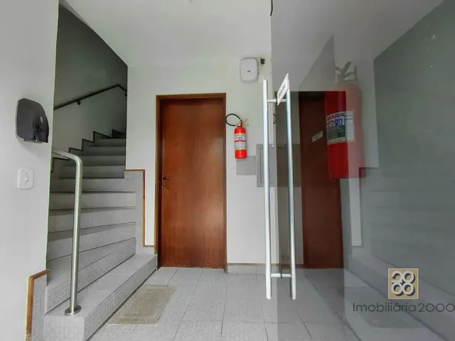 Apartamento 1 quarto e 1 banheiro, para alugar, no bairro São Francisco em Curitiba
