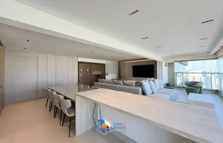 Apartamento, 3 quartos, 184 m² - Foto 2