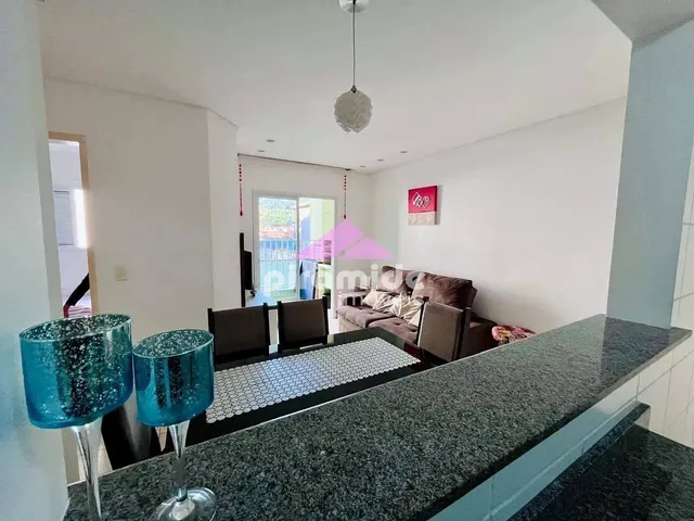 Apartamento com 10m² 2 quartos e 1 banheiro, à venda, no bairro Martim de Sá em Caraguatatuba