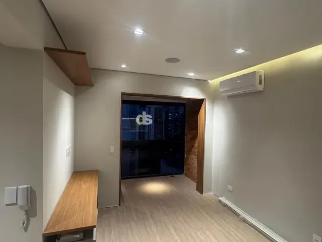 Apartamento 1 quarto e 1 banheiro, à venda, no bairro Vila Nova Conceição em São Paulo