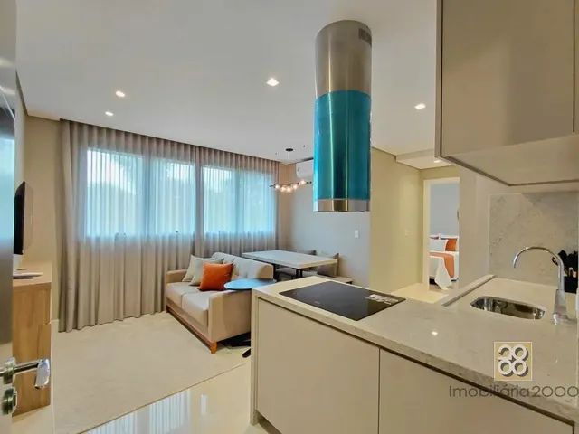 Apartamento 1 quarto e 2 banheiros, para alugar, no bairro Centro em Curitiba