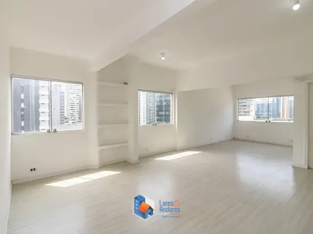 Apartamento com 75m² 2 quartos e 1 banheiro, à venda, no bairro Vila Nova Conceição em São Paulo