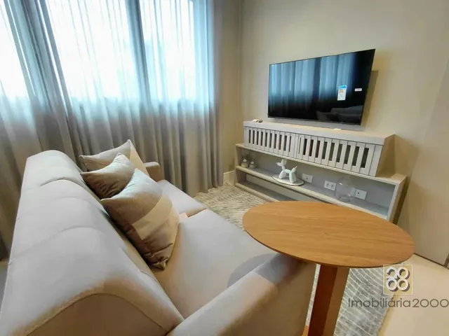 Apartamento 1 quarto e 1 banheiro, para alugar, no bairro Centro em Curitiba