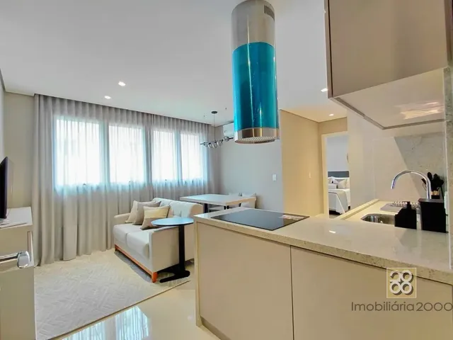 Apartamento 1 quarto e 1 banheiro, para alugar, no bairro Centro em Curitiba