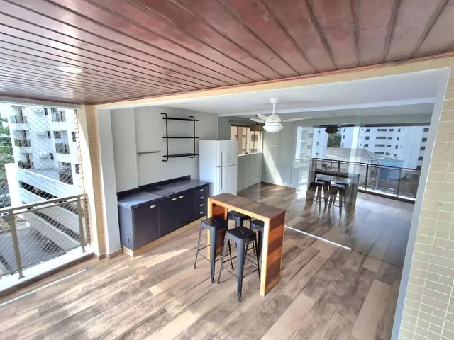 Apartamento com 10m² 4 quartos e 4 banheiros, à venda, no bairro Vila Zilda em Guarujá