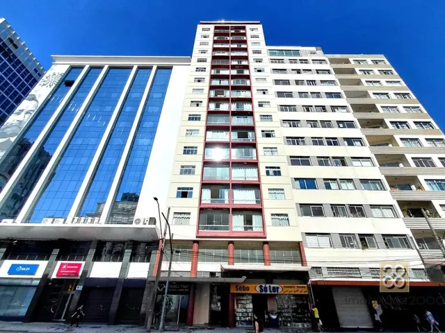 Apartamento 1 quarto e 1 banheiro, para alugar, no bairro Centro em Curitiba