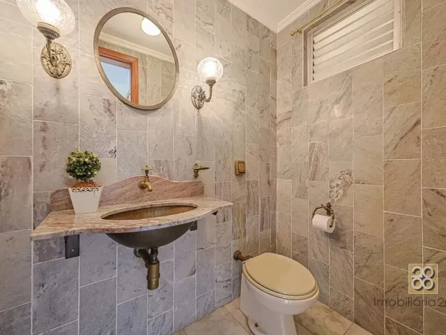 Apartamento 3 quartos e 2 banheiros, para alugar, no bairro Centro Cívico em Curitiba