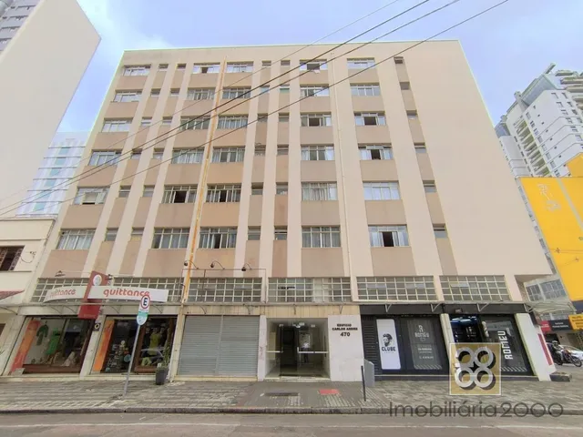 Apartamento 1 quarto e 1 banheiro, para alugar, no bairro Centro em Curitiba