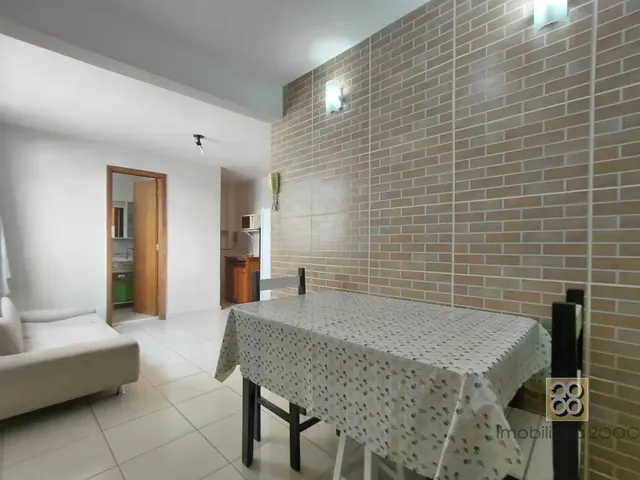 Apartamento 1 quarto e 1 banheiro, para alugar, no bairro Centro em Curitiba