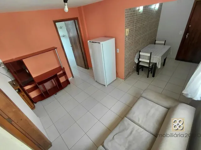 Apartamento 1 quarto e 1 banheiro, para alugar, no bairro Centro em Curitiba