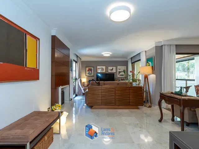 Apartamento com 197m² 4 quartos e 5 banheiros, à venda, no bairro Vila Andrade em São Paulo
