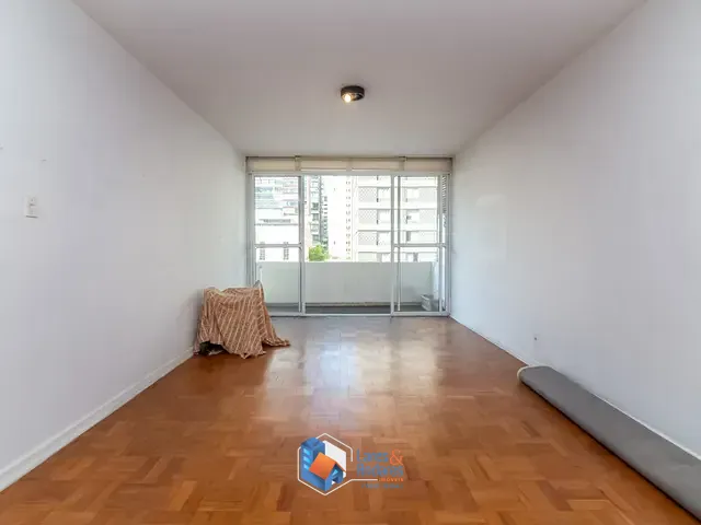 Apartamento com 190m² 3 quartos e 2 banheiros, à venda, no bairro Cerqueira César em São Paulo