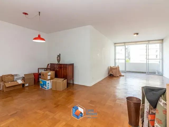 Apartamento com 190m² 3 quartos e 2 banheiros, à venda, no bairro Cerqueira César em São Paulo