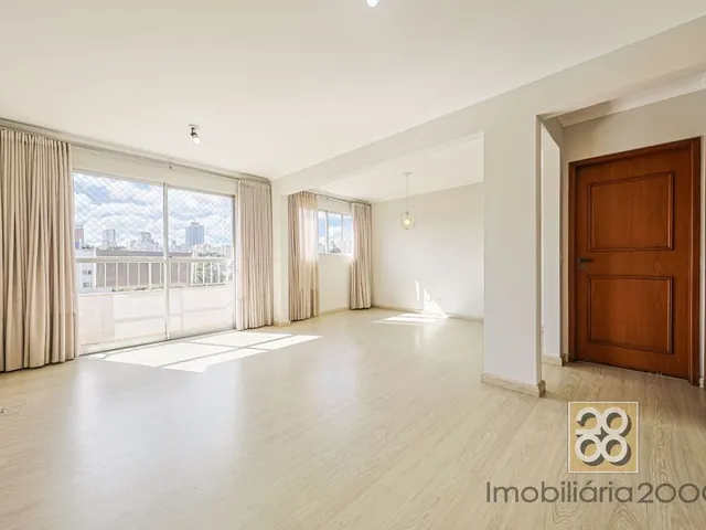 Apartamento 2 quartos e 2 banheiros, à venda, no bairro Vila Izabel em Curitiba