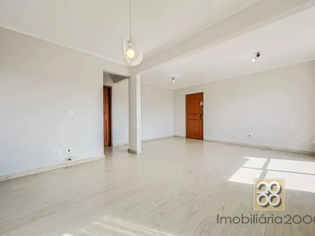 Apartamento 2 quartos e 1 banheiro, à venda, no bairro Vila Izabel em Curitiba