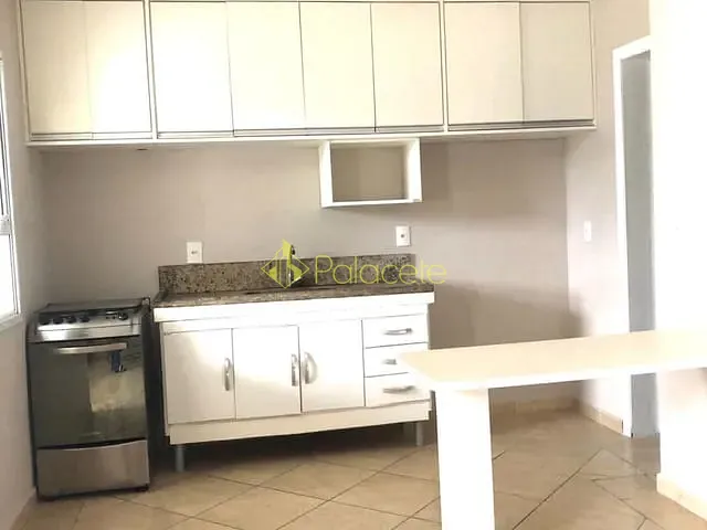 Apartamento 2 quartos e 2 banheiros, à venda, no bairro Itaguá em Ubatuba
