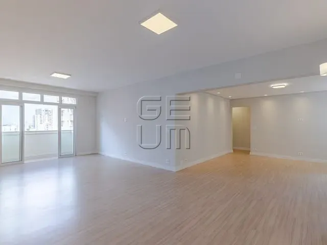 Apartamento com 212m² 3 quartos e 3 banheiros, à venda, no bairro Centro em Londrina